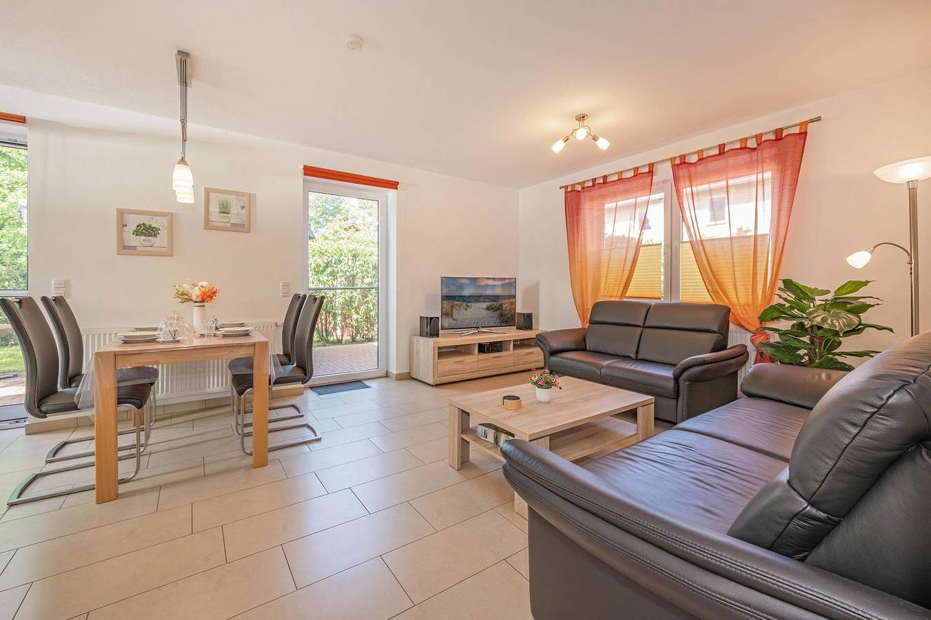 Appartement entier, Moderne Ferienwohnung mit Terrasse – 750 m vom Ostseestrand entfernt in Koserow, Bernsteinbäder