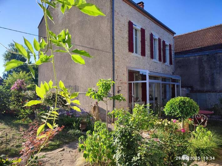 Chambre d’hôte pour 2 personnes, avec vue et jardin