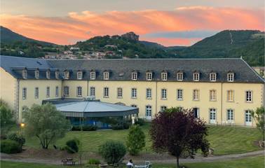 Gîte pour 2 Personnes dans Saint-Affrique, Parc naturel régional des Grands Causses, Photo 2