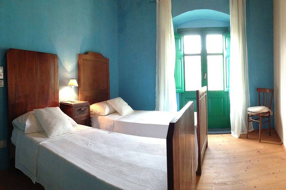 Antica Casa Manca, das blaue Haus in Masainas, Sulcis Iglesiente