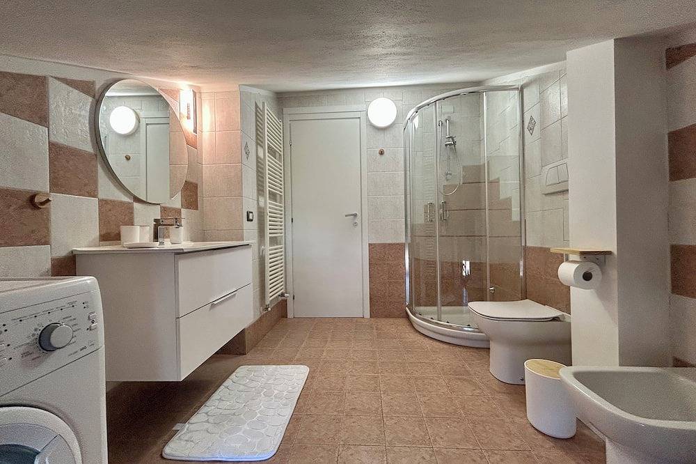 Ganze Wohnung, Stefano's cozy apartment in Erba, Brianza