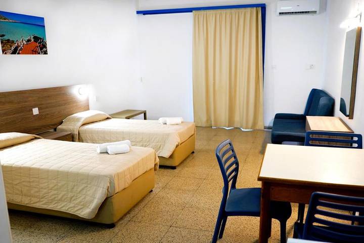 Apartmenthotel für 6 Personen, mit Ausblick und Pool sowie Kinderpool und Garten auf Zypern - 4