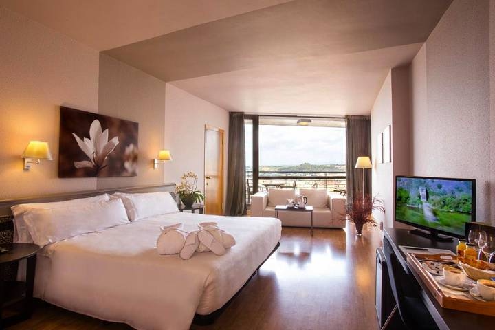 Hôtel pour 10 personnes, avec jardin et terrasse ainsi que jacuzzi et sauna à Granollers - 2