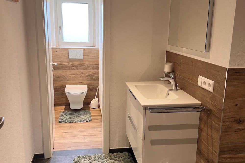 Ganze Wohnung, Ferienwohnung Kink im Wiesweg, nur 5 min zur Rapunzel Welt, perfekt für Paare in Legau, Bayerisch Schwaben