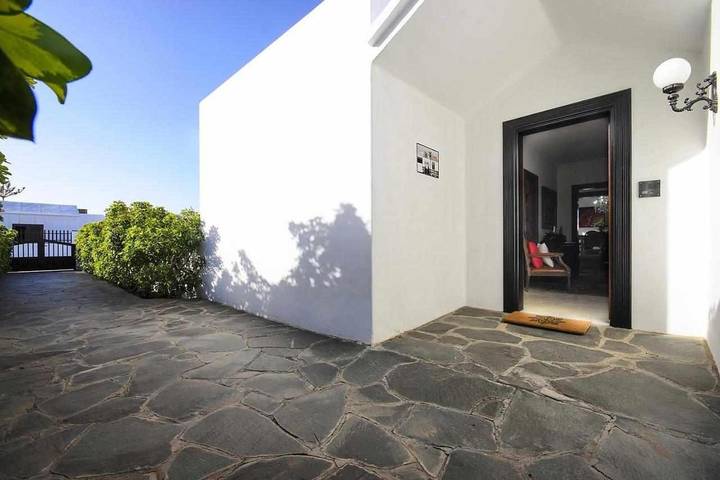 Casa rural para 8 personas, con Terraza además de Jardín y Piscina en Arrecife - 3