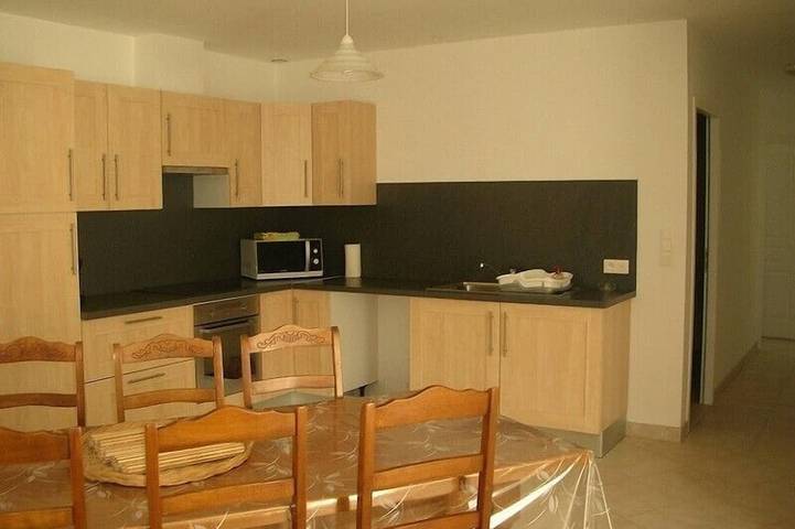 Location de vacances pour 4 personnes, avec jardin et terrasse dans Office de Tourisme de Dolus d'Oléron