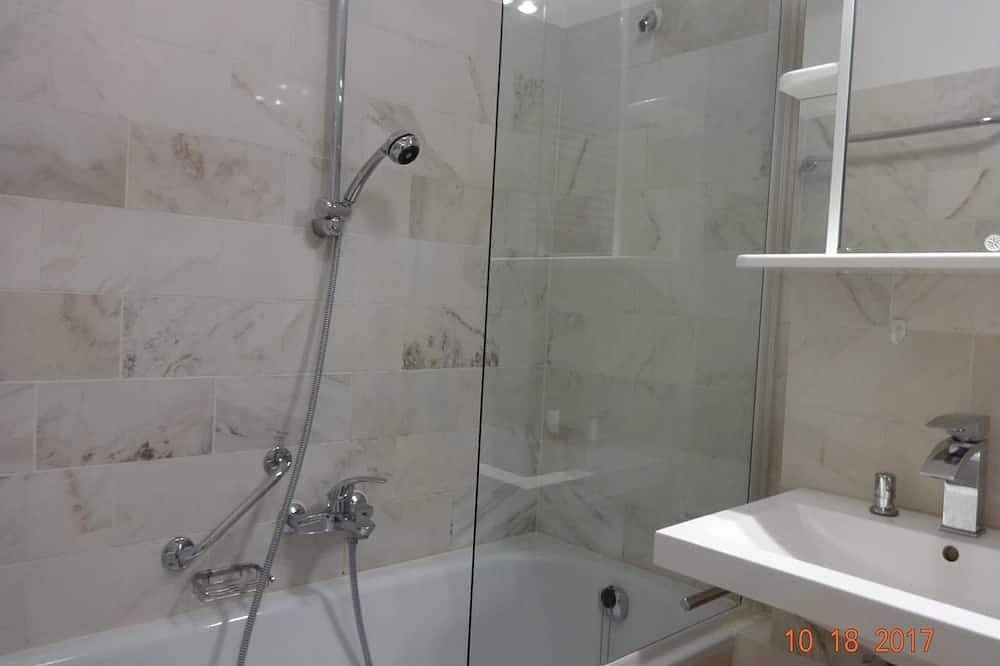 Apartamento entero, 3 dormitorios duplex - apartamento N º 8 en el doctor planta Gaertner in Bad Wiessee, Alpes Bávaros