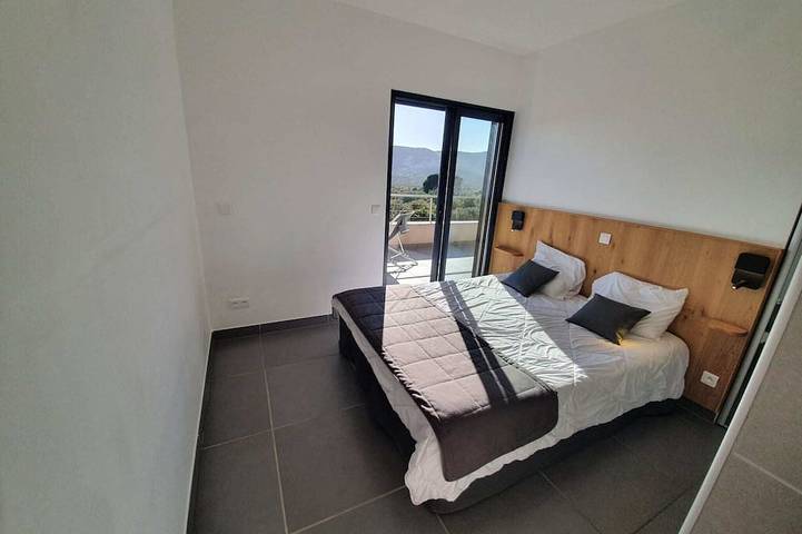 Entire apartment, Pinarello sea view — 3-bed, heated pool 29°C, walk to beach, private spa (3) in Sainte-Lucie de Porto-Vecchio, Zonza