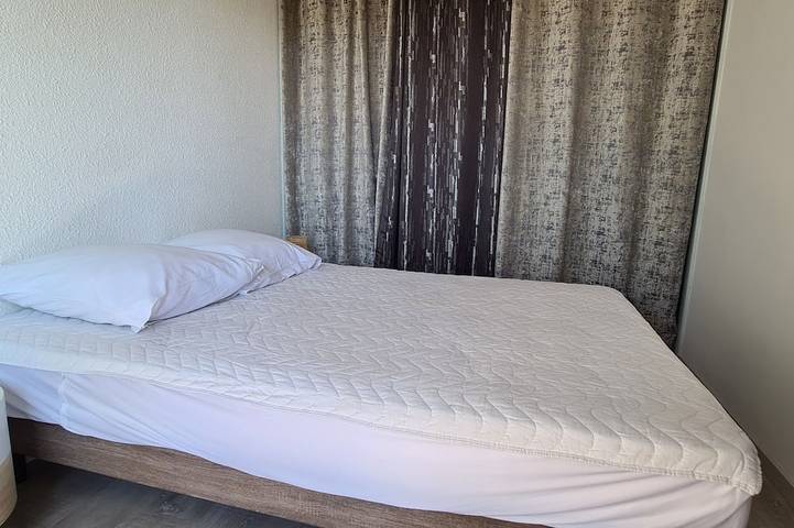 Ganze Wohnung, F2 Komfortabel, 2 Minuten zum Strand und Hafen in Carnon-Plage, Mauguio