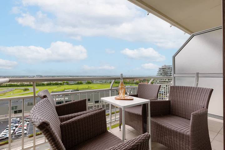 Ganze Wohnung, Ferienwohnung für 6 Personen mit Meerblick in Oostende stadt, Oostende