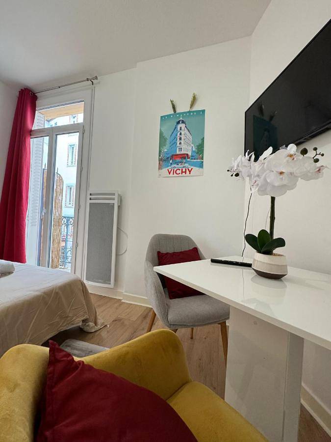 Gîte pour 2 personnes, avec balcon dans Casino Grand Cafe de Vichy - 3