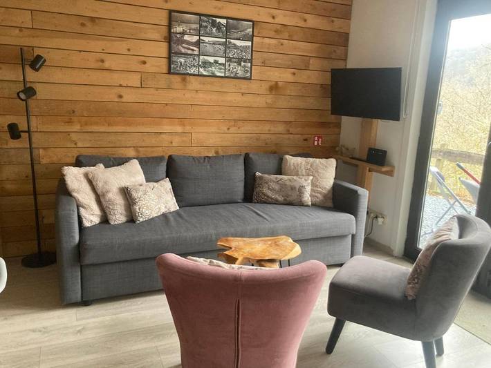 Gîte pour 4 personnes, avec vue et terrasse, animaux acceptés dans Membre - 4