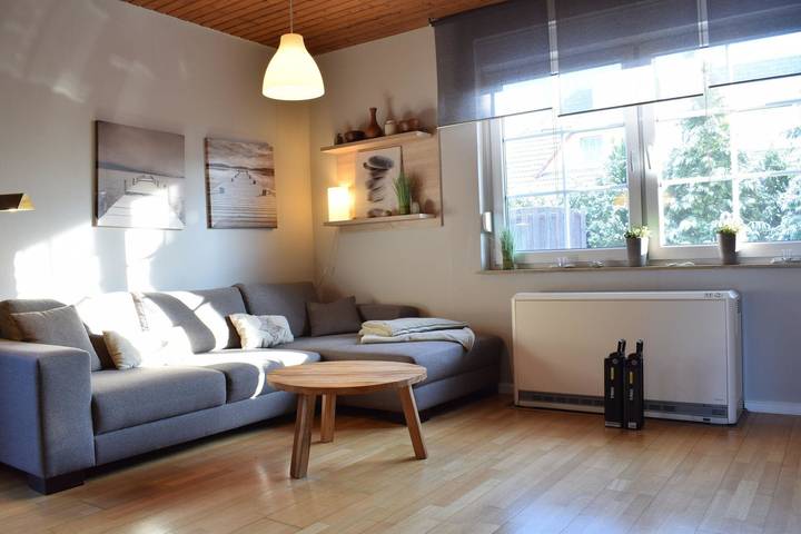 Ferienhaus für 4 Personen, mit Garten und Terrasse in Berumbur