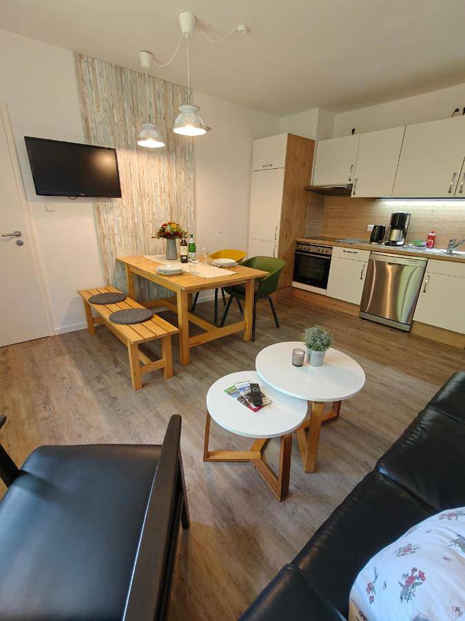 Ferienwohnung für 3 Personen, mit Terrasse und Garten sowie Ausblick