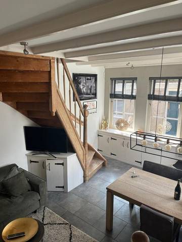 Gîte pour 4 personnes, avec terrasse dans Monnickendam