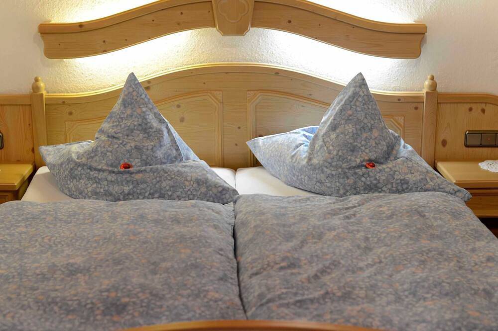 Ganze Wohnung, Doppelzimmer 4 - Erd's Hoimatle in Jungholz, Bayerische Alpen
