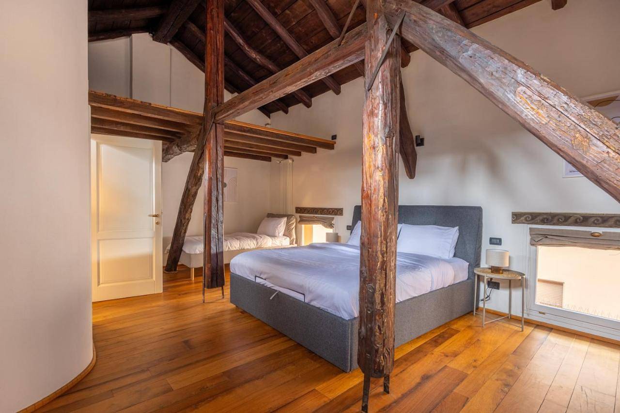 Apartamento entero, Dimora De' Poeti - Historic 250sqm Luxury Residence in Bologna in Bolonia, Provincia de Bologna