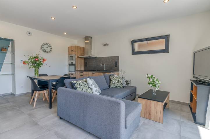 Gîte pour 4 personnes, avec jardin dans l' Isère - 3