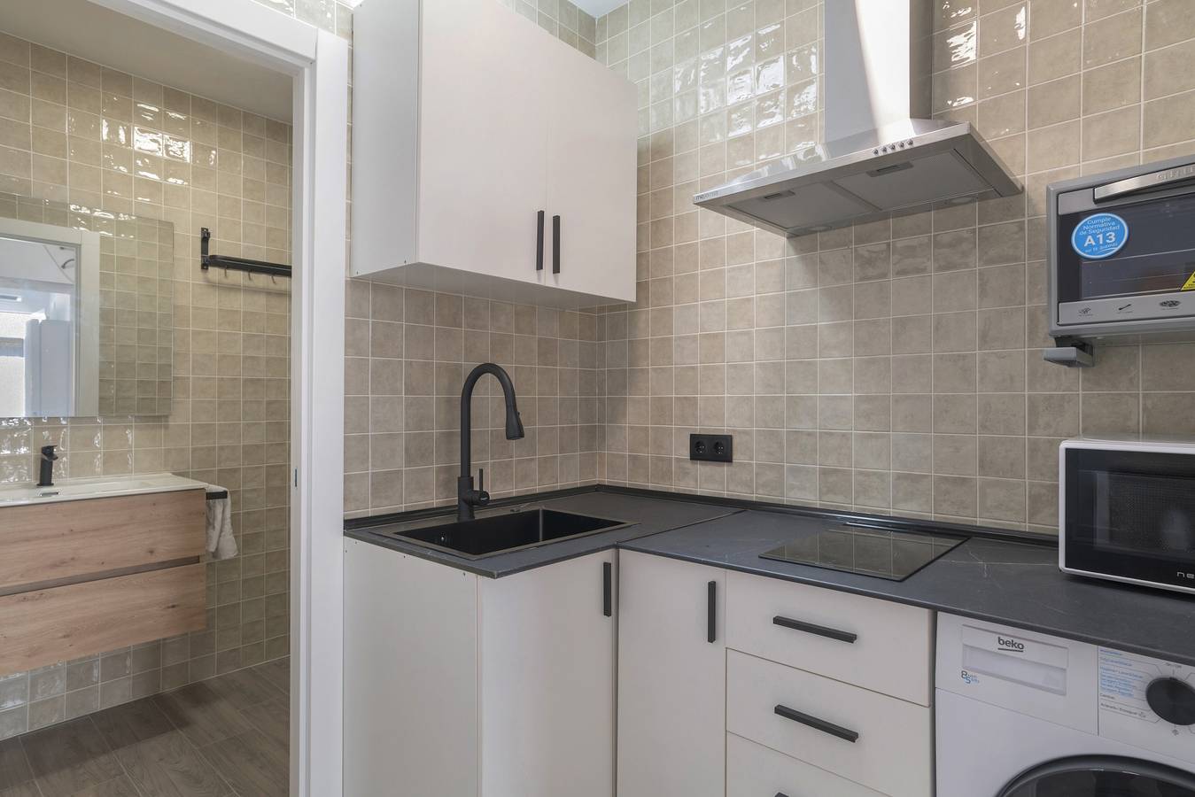 Ganze Wohnung, Ferienwohnung 'Apartamentos Habana 4' mit Klimaanlage in Playa Barbate, Barbate