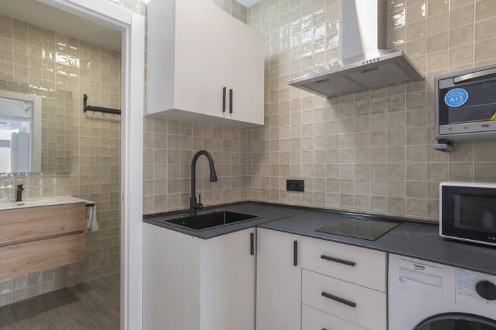 Entire apartment, Apartment 'Apartamentos Habana 4' with Air Conditioning in Playa Barbate, Barbate