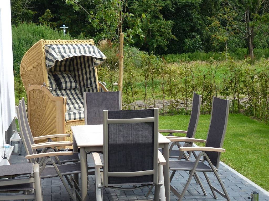 Ferienhaus in Breege mit Schwimmbecken in Breege, Rügen