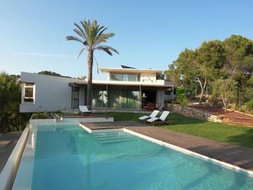 Villa in Cala Salada, Sant Antoni de Portmany für 10 