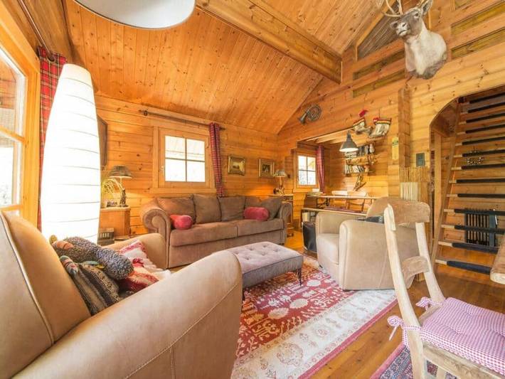 Location de vacances pour 9 personnes, avec jardin dans Grandhan