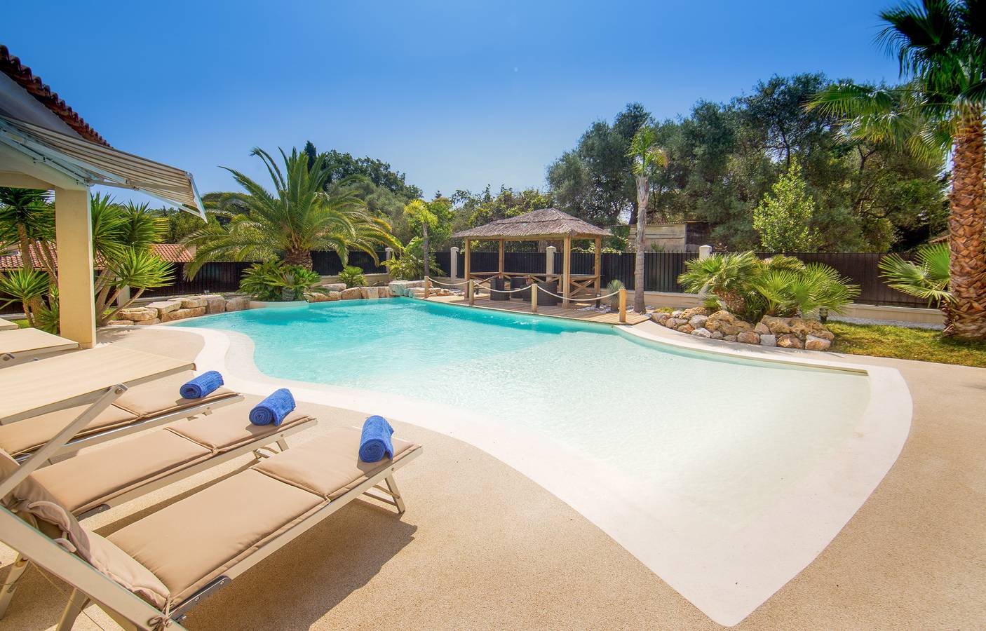 Family Villa with Pool & Leisure Activities in Antibes, Mediterranean Coast (France)