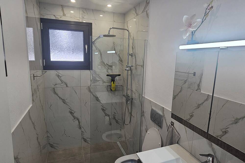 Geheel appartement, Daro- Appartments - App Fynn (250m to the beach) in Serraiki Akti, Thessaloniki en omgeving