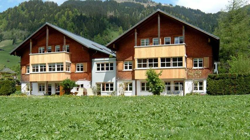 Vakantiewoning voor 3 personen, with terras and sauna as well as tuin in Schoppernau