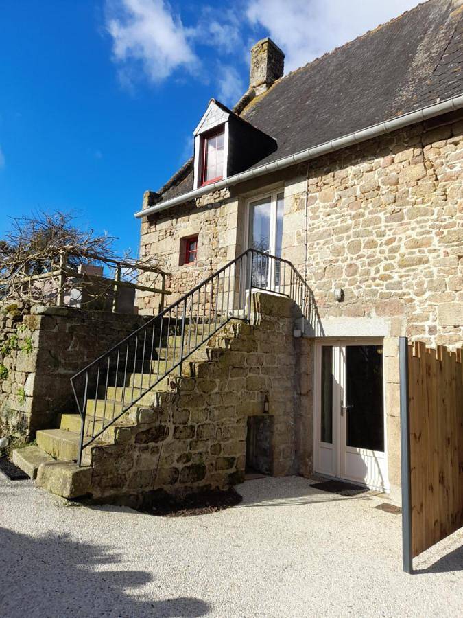 Location de vacances pour 4 personnes, avec jardin et vue, animaux acceptés à Bazouges-la-Pérouse - 2