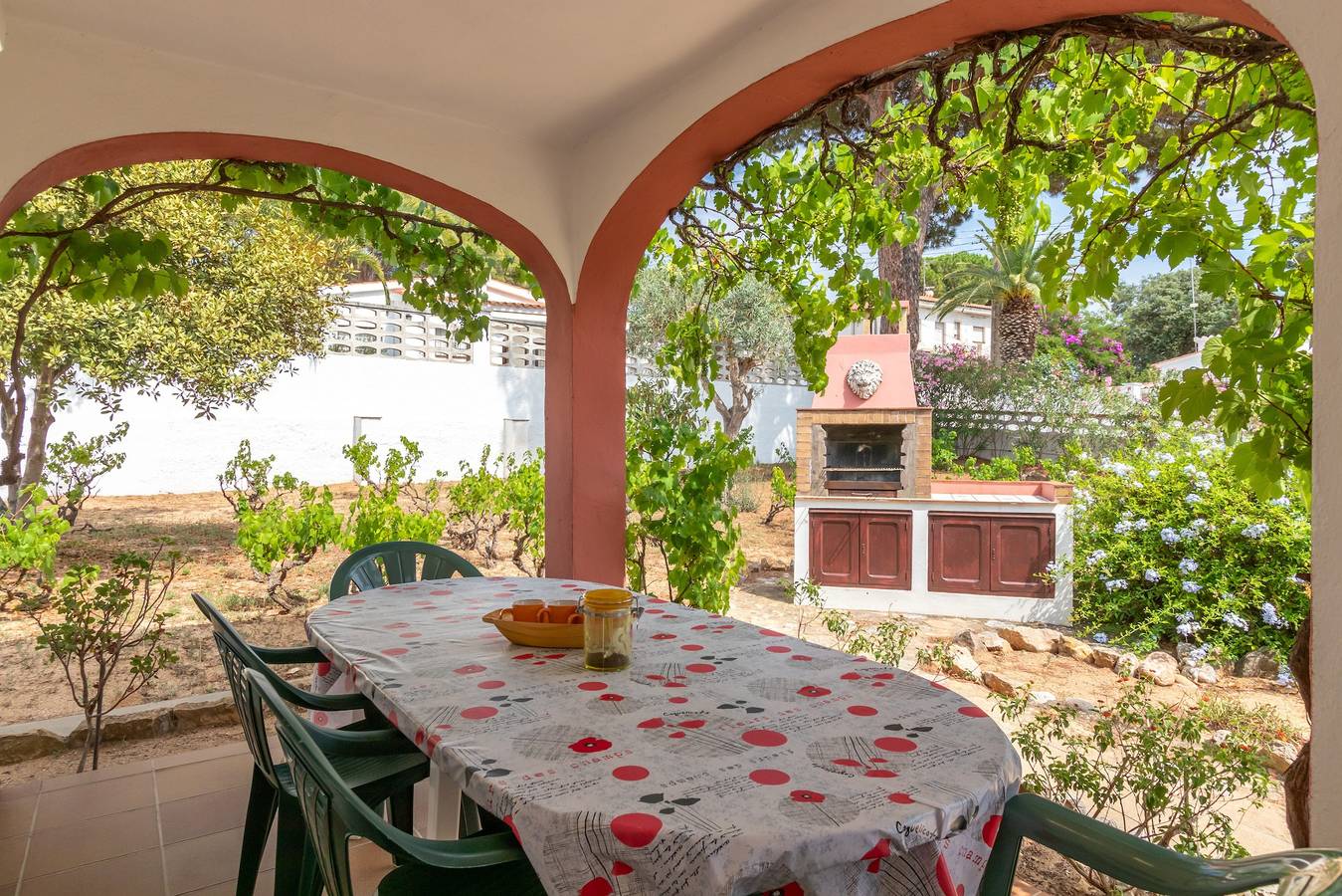 Maison de vacances 'Giovanni' avec terrasse partagée et Wi-Fi in L'Escala, Haut-Ampurdan