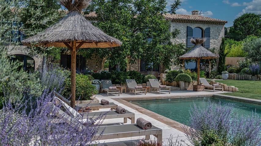 Location de vacances pour 10 personnes, avec terrasse et jardin, animaux acceptés à Maussane-les-Alpilles - 2