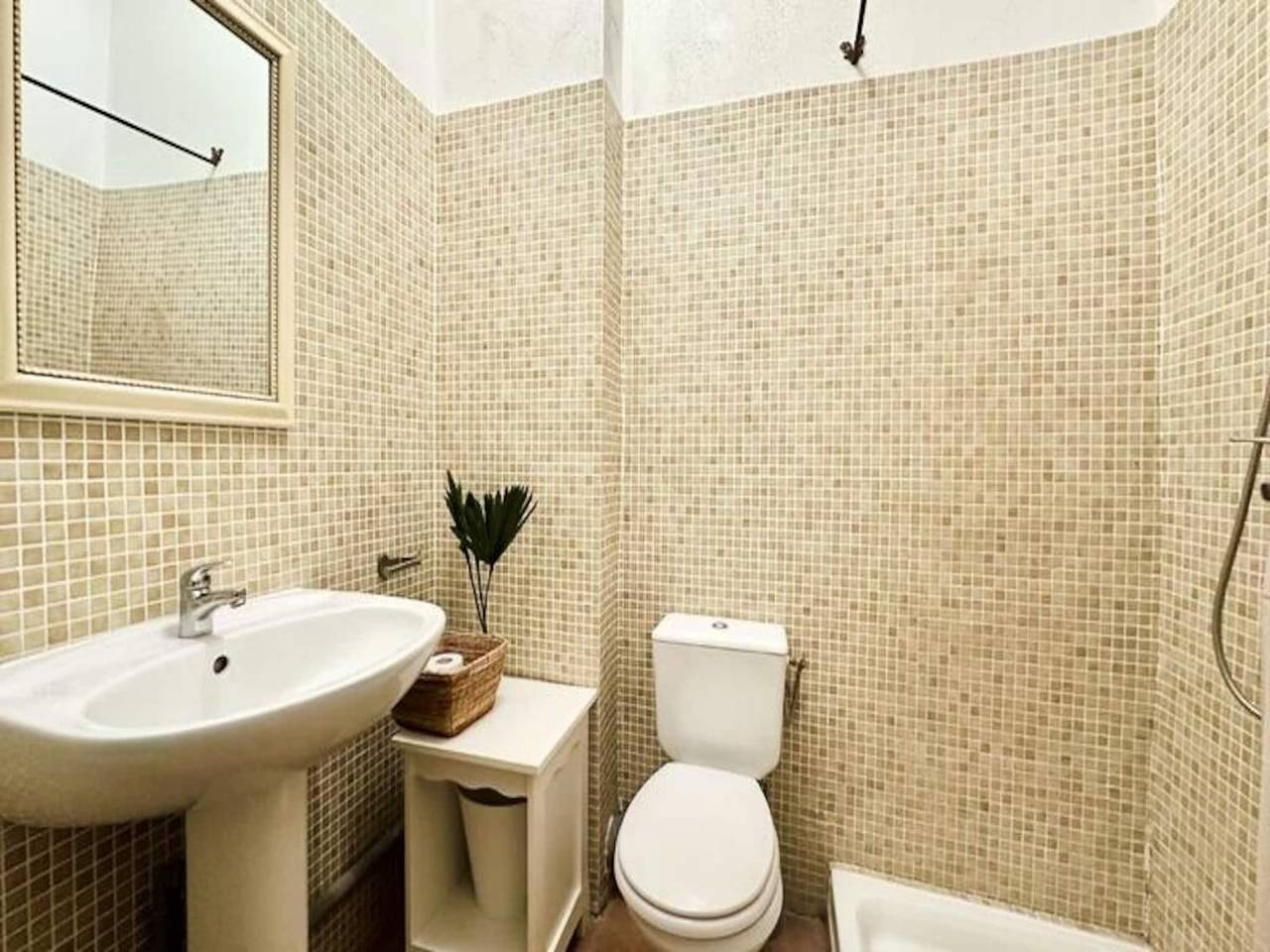 Ganze Wohnung, Cottage im Gard nahe Pont du Gard in Montfrin, Nimes und Umgebung