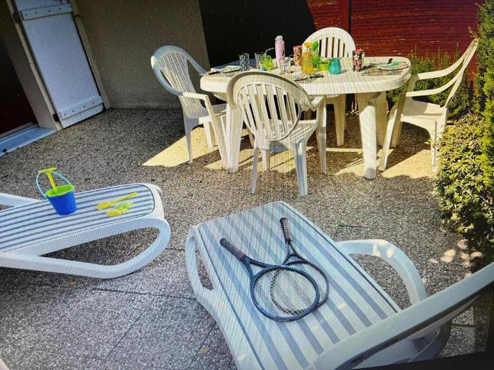 Location de vacances pour 4 personnes, avec terrasse et piscine dans La Palmyre - 2