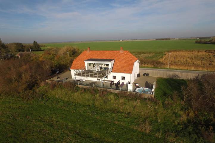 Ferienhaus für 16 Personen, mit Sauna und Terrasse sowie Whirlpool, mit Haustier in Nolde Museum