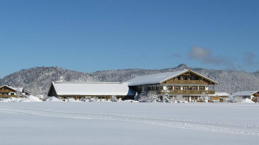 Ferienwohnung für 5 Personen, mit Balkon in Krün - 2