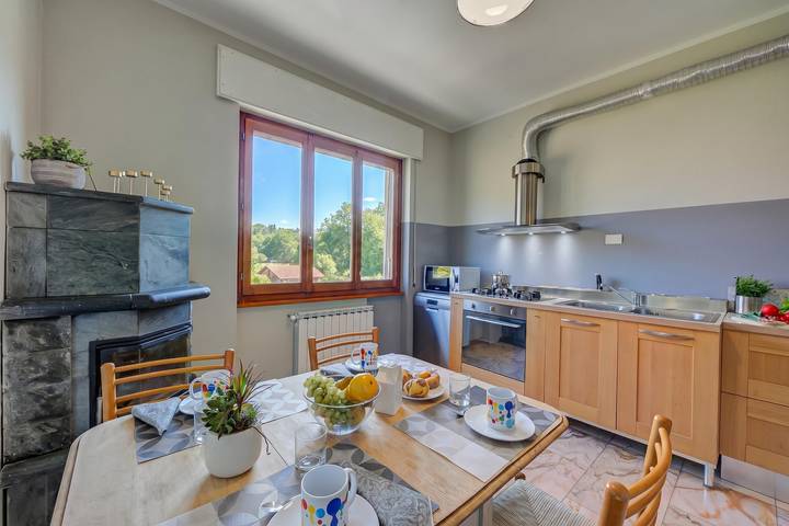 Ganze Wohnung, Residenza Il Parco - Family Retreat with Garden in Ispra, Comune di Ispra