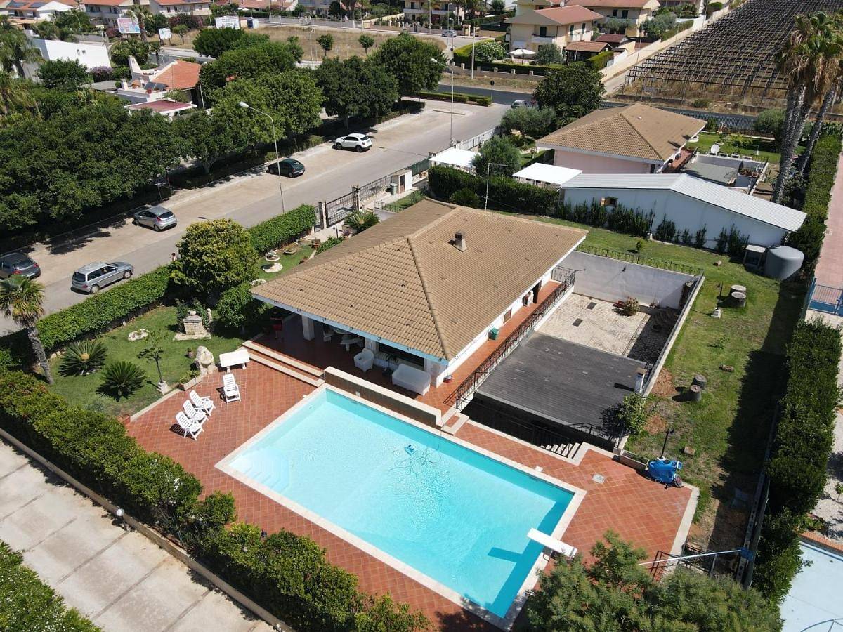 Villa Nicol affittacamere in Marina di Ragusa, Provincia di Ragusa