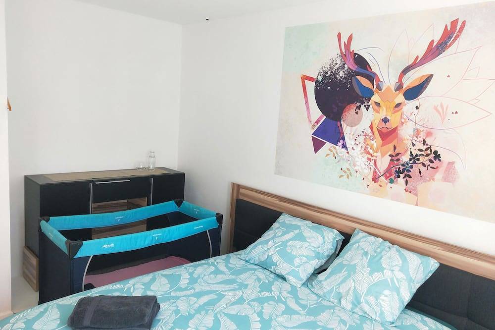 Air-conditioned villa with garden and pool near Avignon in Le Pontet, Vaucluse