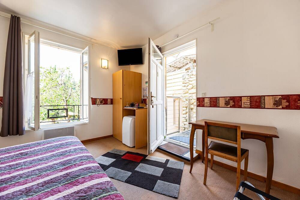 Chambre Double - Les Logis de la Tourelle in Saint-Émilion, Région de Libourne
