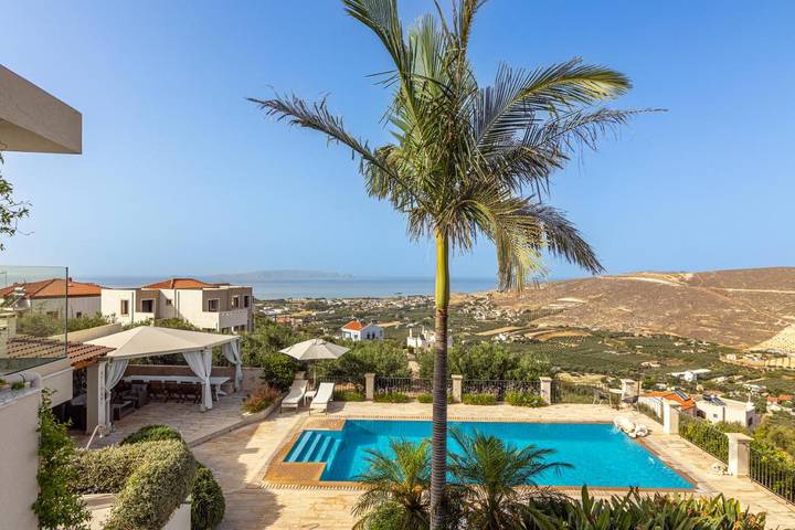 Holiday rental for 3 people, with Balcony and Terrace as well as Garden and Pool in Heraklion