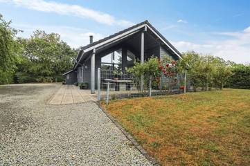 Ferienhaus für 7 Personen, mit Terrasse und Sauna, mit Haustier in Skaven Strand