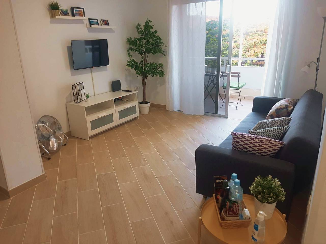 Entire apartment, Vacation apartment for 4 people in Playa el Médano, Granadilla de Abona