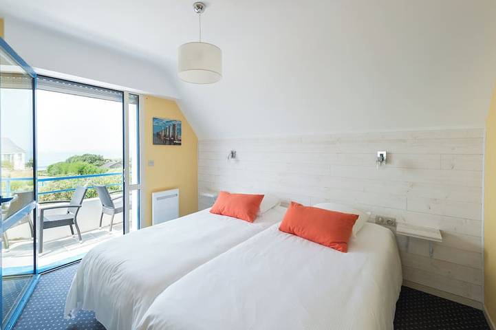 Gîte pour 8 personnes, avec balcon et jardin dans Plage Penhors Pouldreuzic - 3