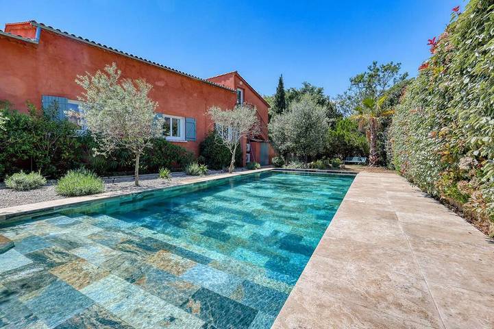 Villa pour 14 personnes, avec jacuzzi et piscine à Six-Fours-les-Plages