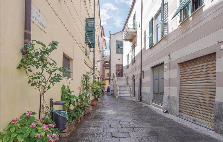 Ferienwohnung für 6 Personen, mit Terrasse in Albenga