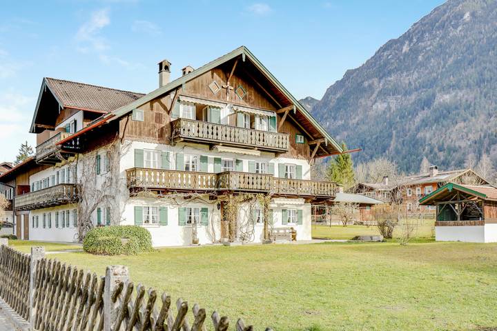 Ferienwohnung für 2 Personen, mit Balkon in Farchant - 2