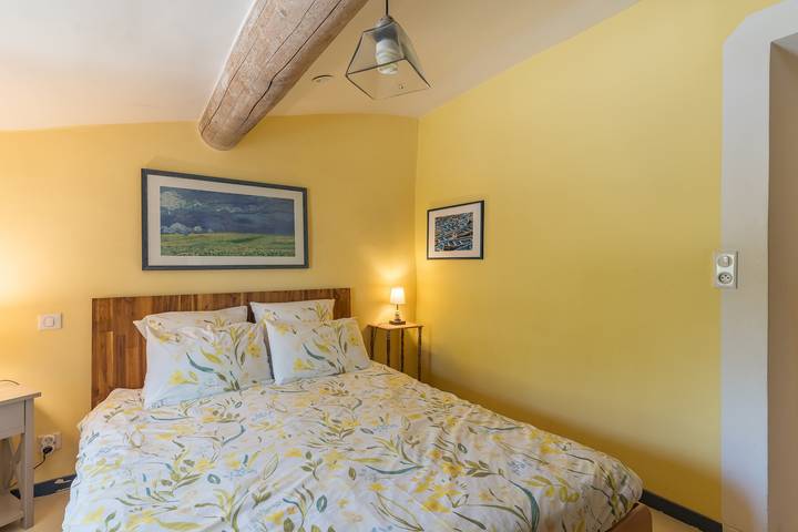 Habitación 'Ma maison de loin - chambre simiane' in APT, Parque natural regional del Luberon