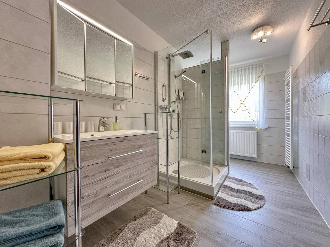 Ganze Wohnung, Schöne Wohnung im Thüringer Wald mit Balkon in Floh-Seligenthal, Rennsteig